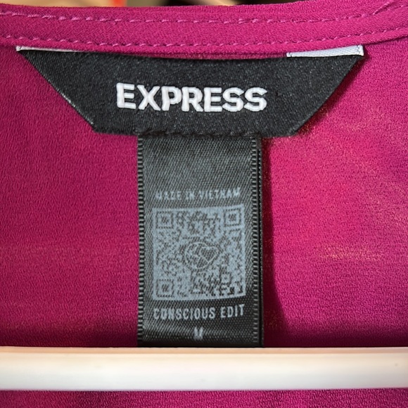 Women’s Express flutter detail 3/4 Blouse - Picture 6 of 7